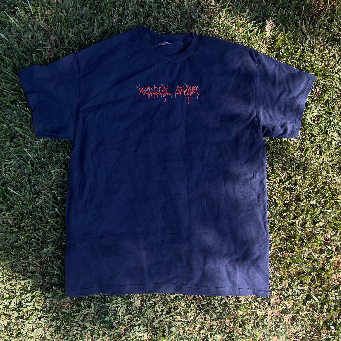 MEDICAL GRAVE X LETTERING TEE